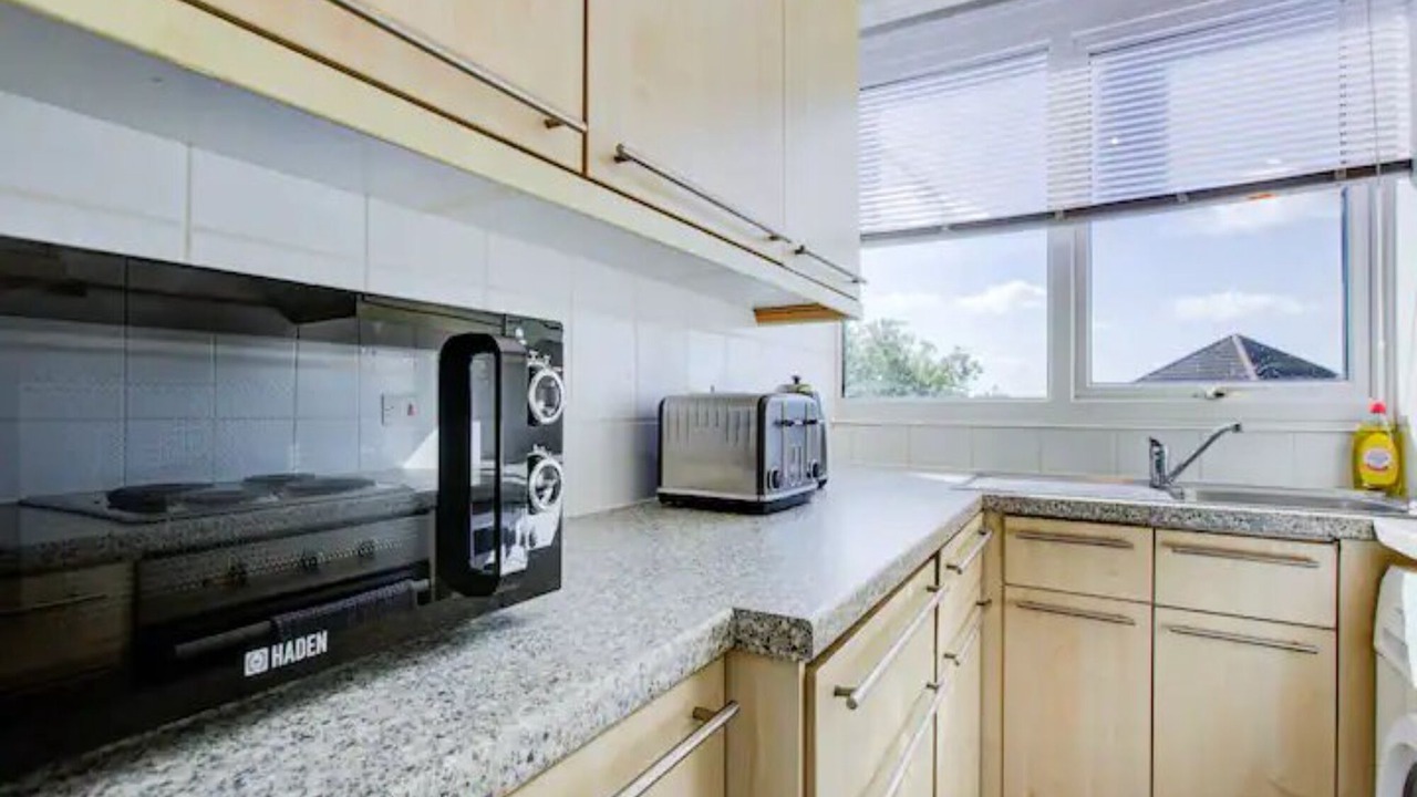 Photo of Kitchen in Crays Hill