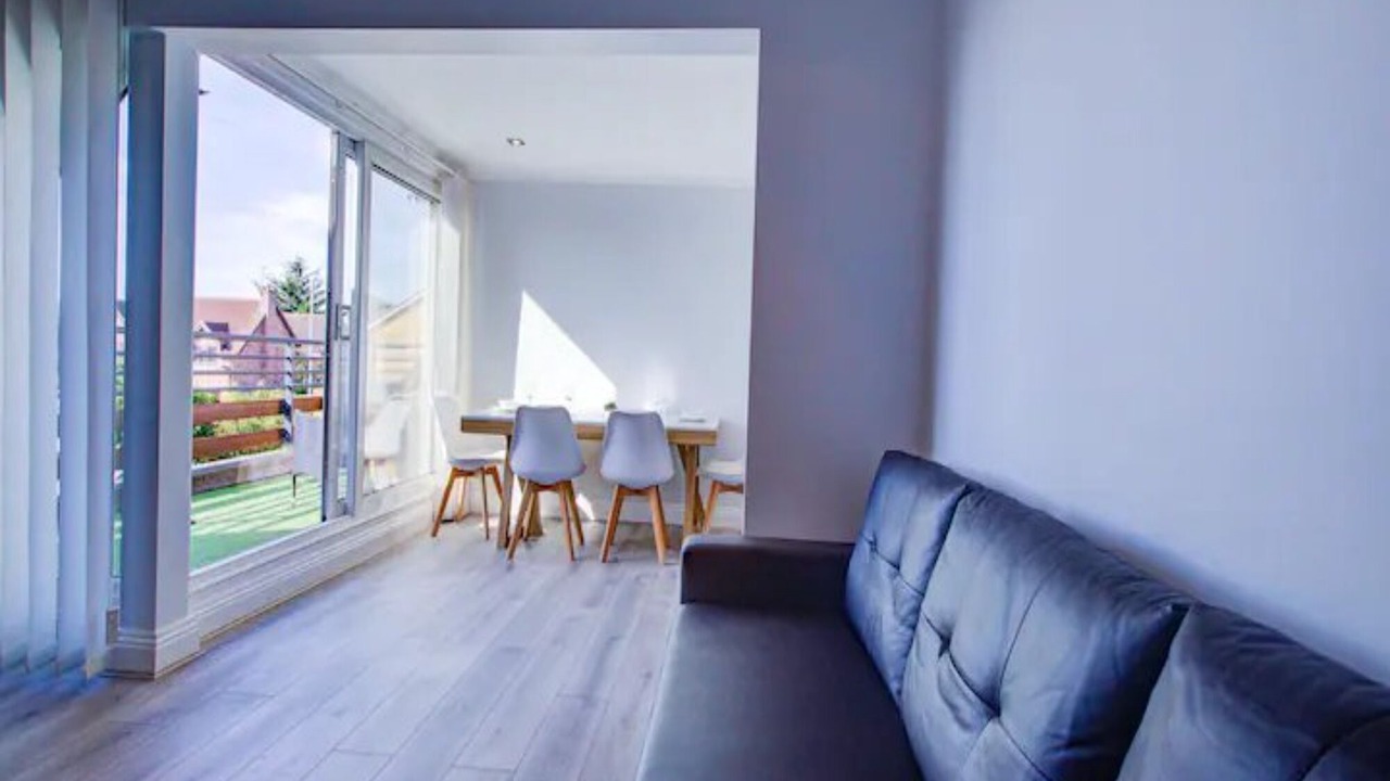 Photo of Others in Crays Hill