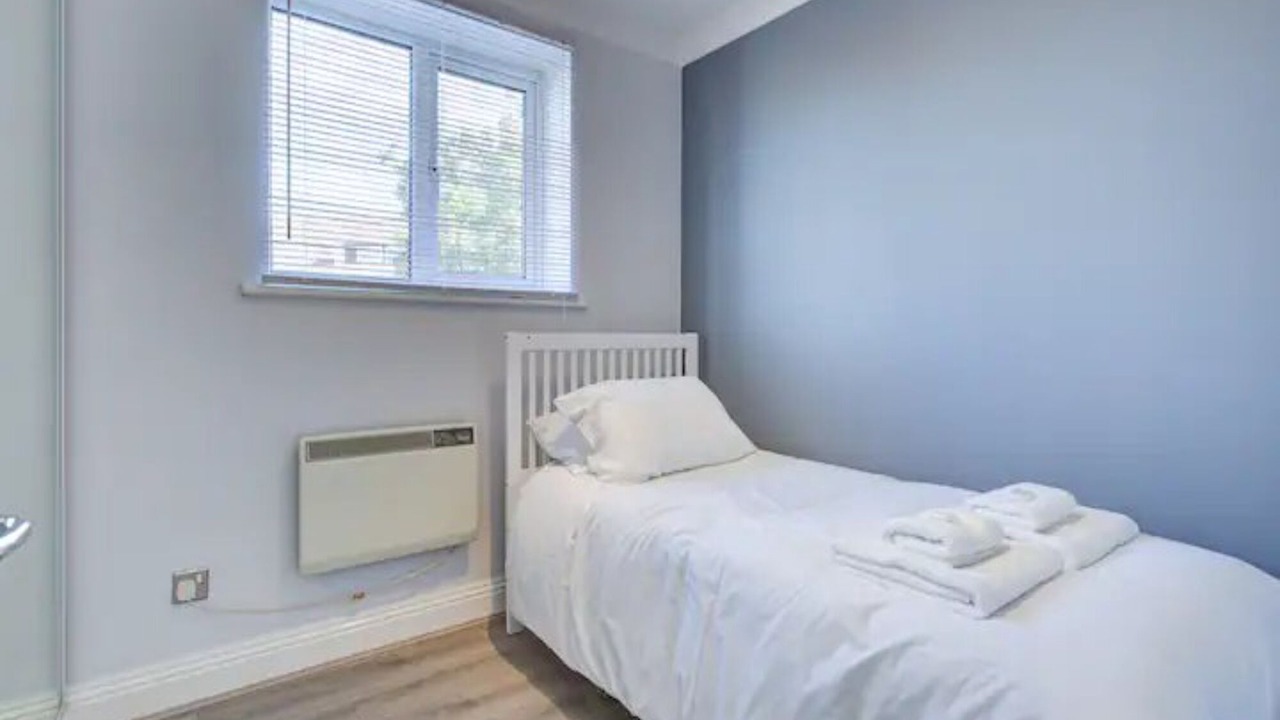 Photo of Others in Crays Hill