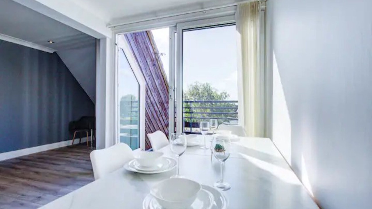 Photo of Others in Crays Hill