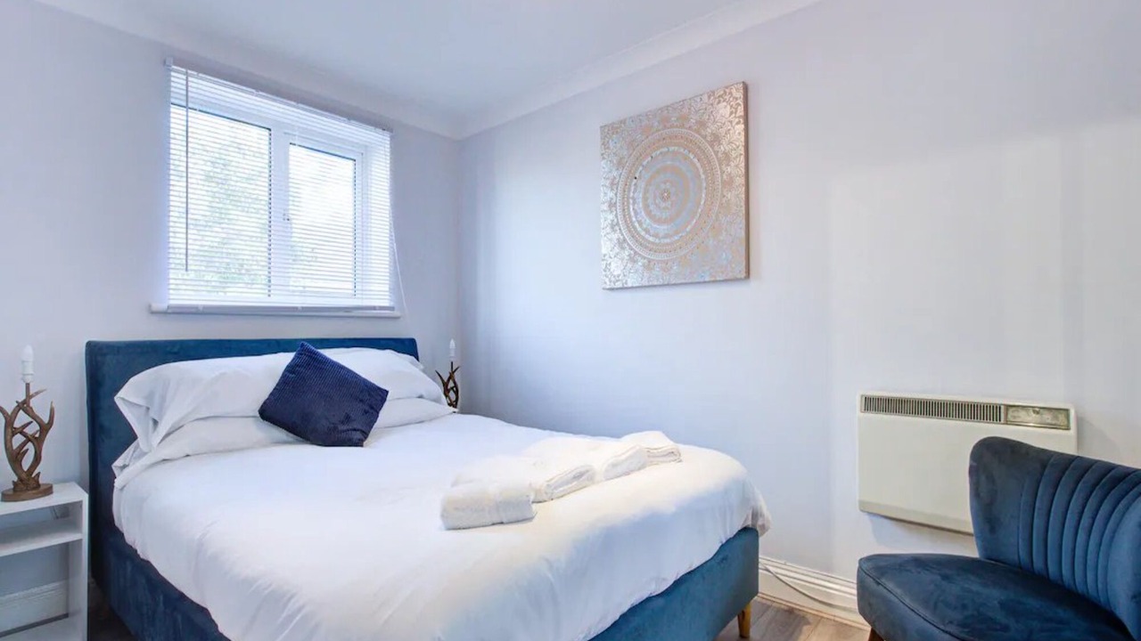 Photo of Others in Crays Hill