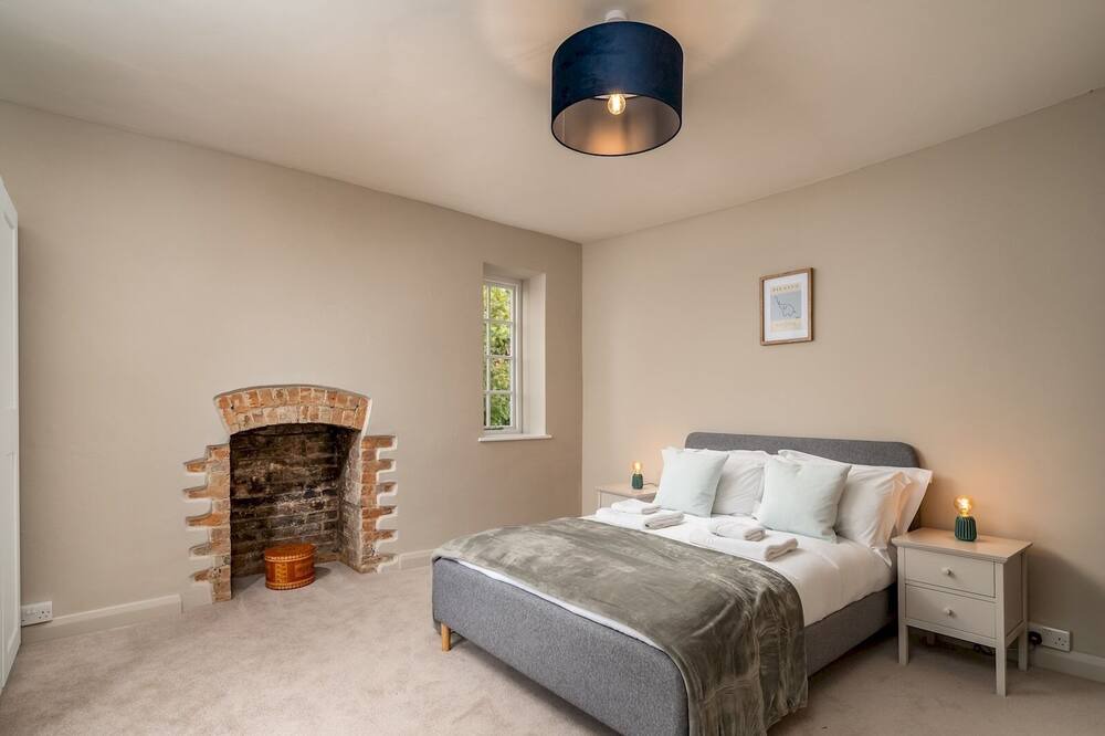 Photo of Bedroom in Hartwell