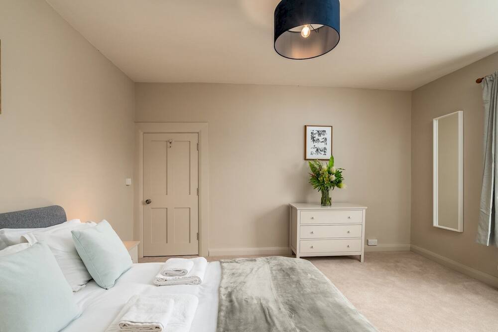 Photo of Bedroom in Hartwell