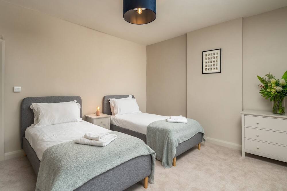 Photo of Bedroom in Hartwell