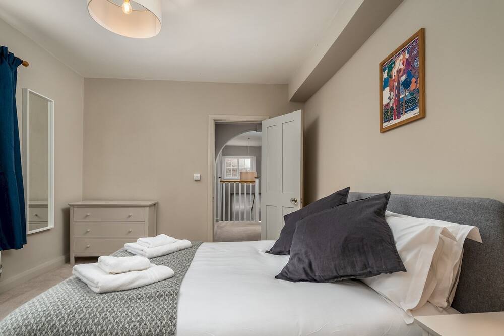 Photo of Bedroom in Hartwell