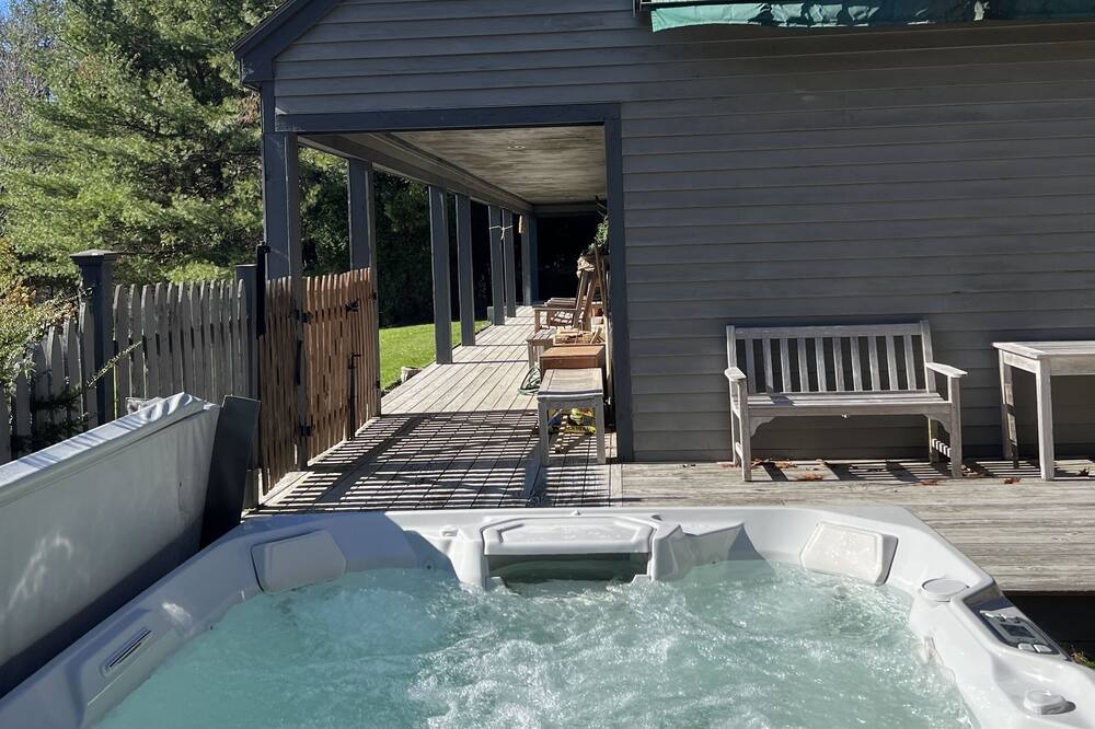 Photo of Outdoor in Canaan