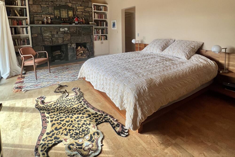 Photo of Bedroom in Canaan