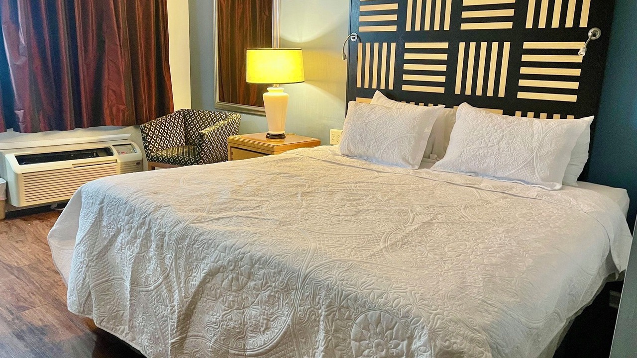 Photo of Bedroom in Fairlea