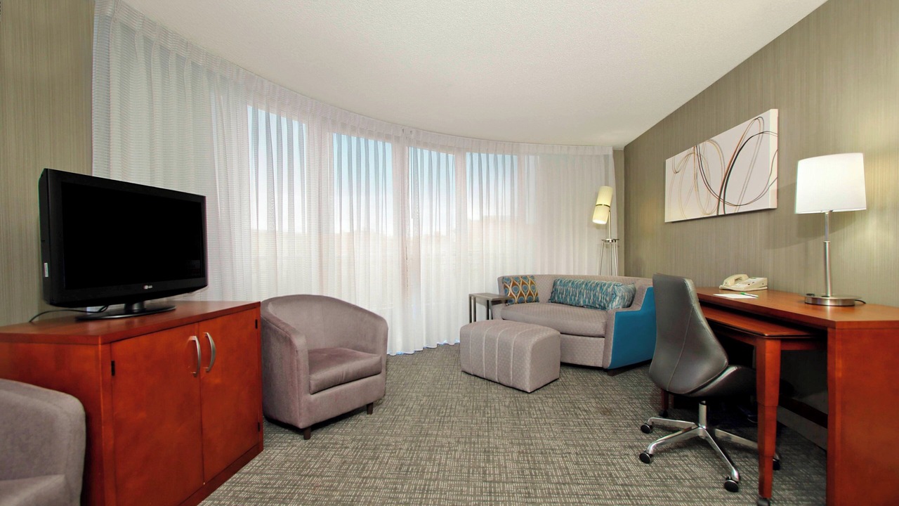 Photo of Bedroom in Downtown Oakland