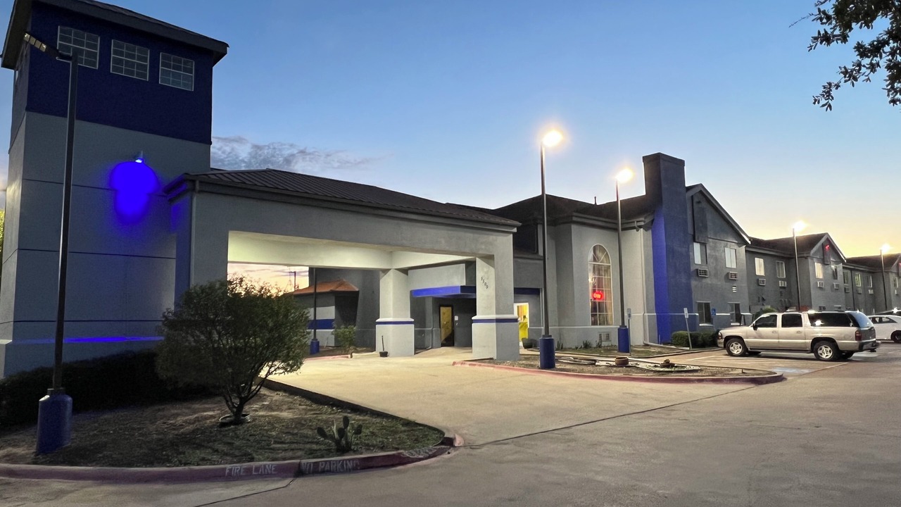 Photo of Outdoor in Haltom City