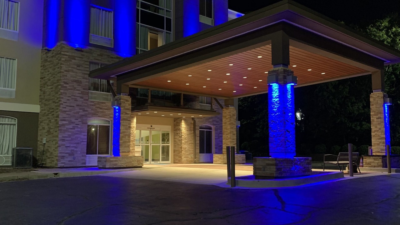 Photo of Outdoor in Starkville