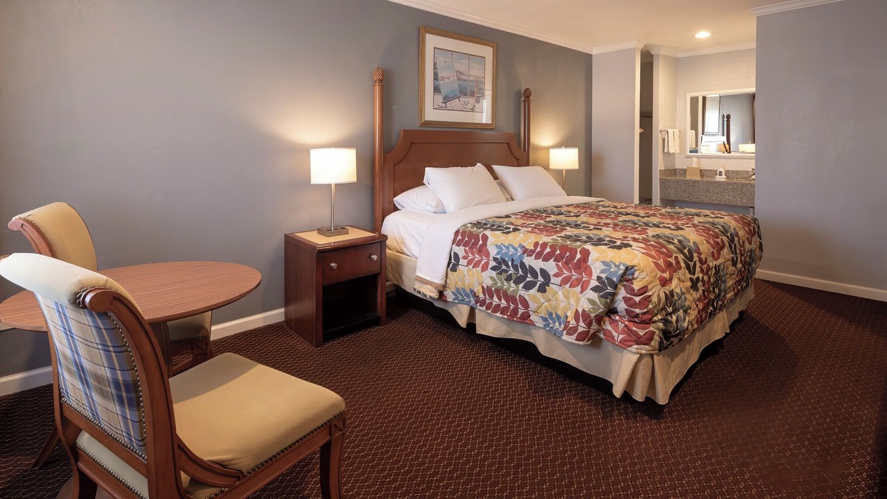 Photo of Bedroom in Westside Santa Cruz