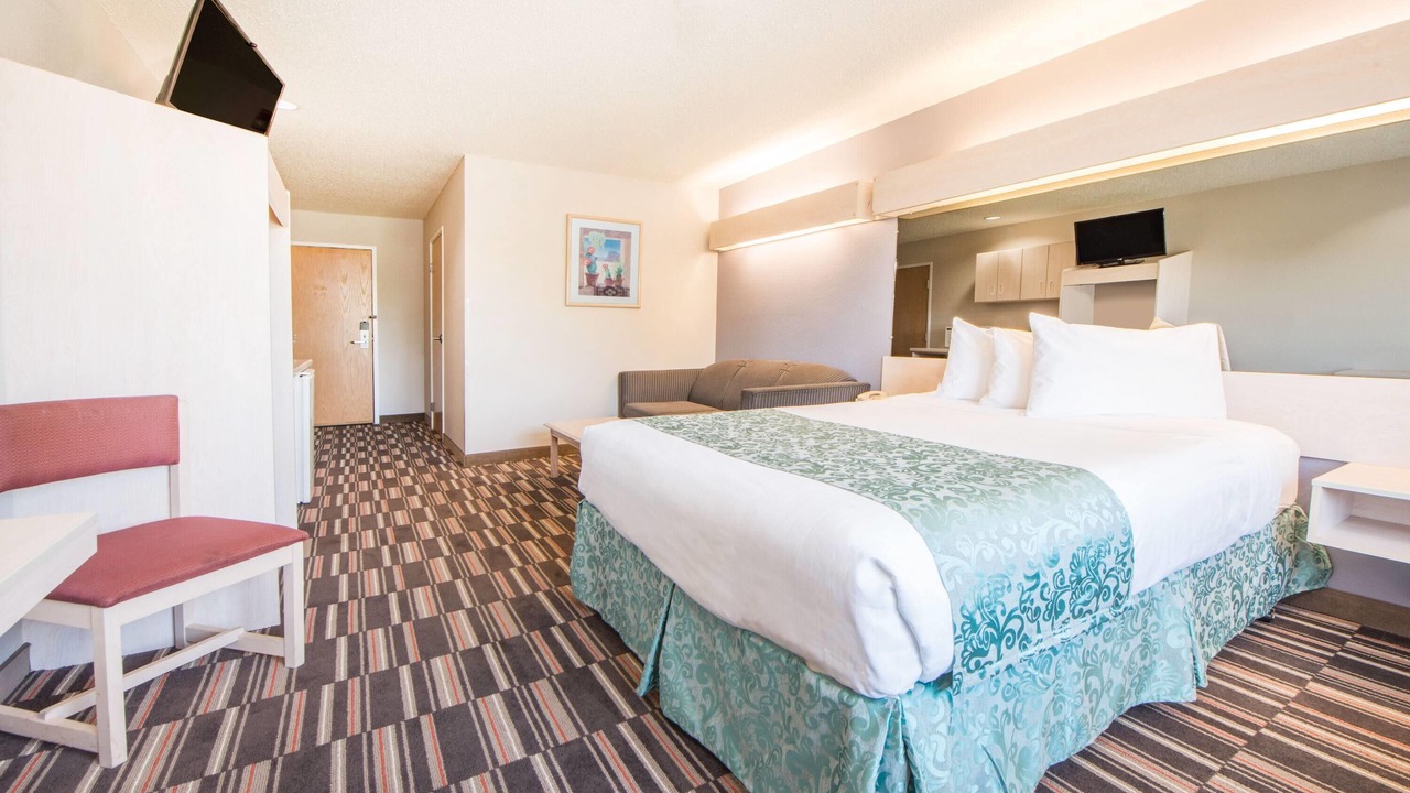 Photo of Bedroom in Verdigris