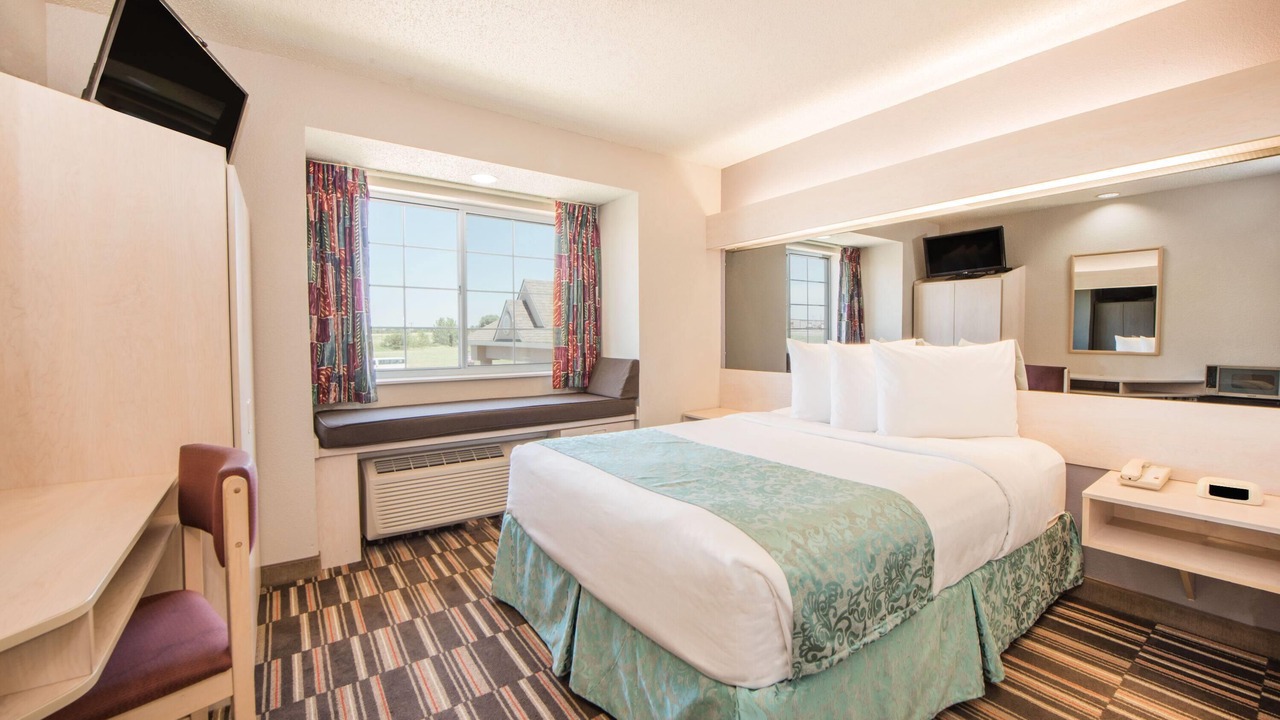 Photo of Bedroom in Verdigris