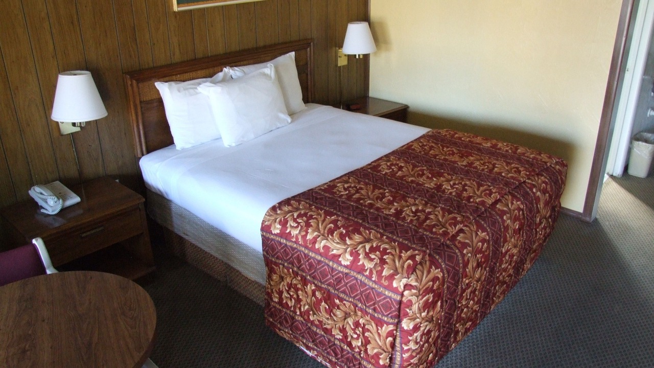 Photo of Bedroom in Yreka