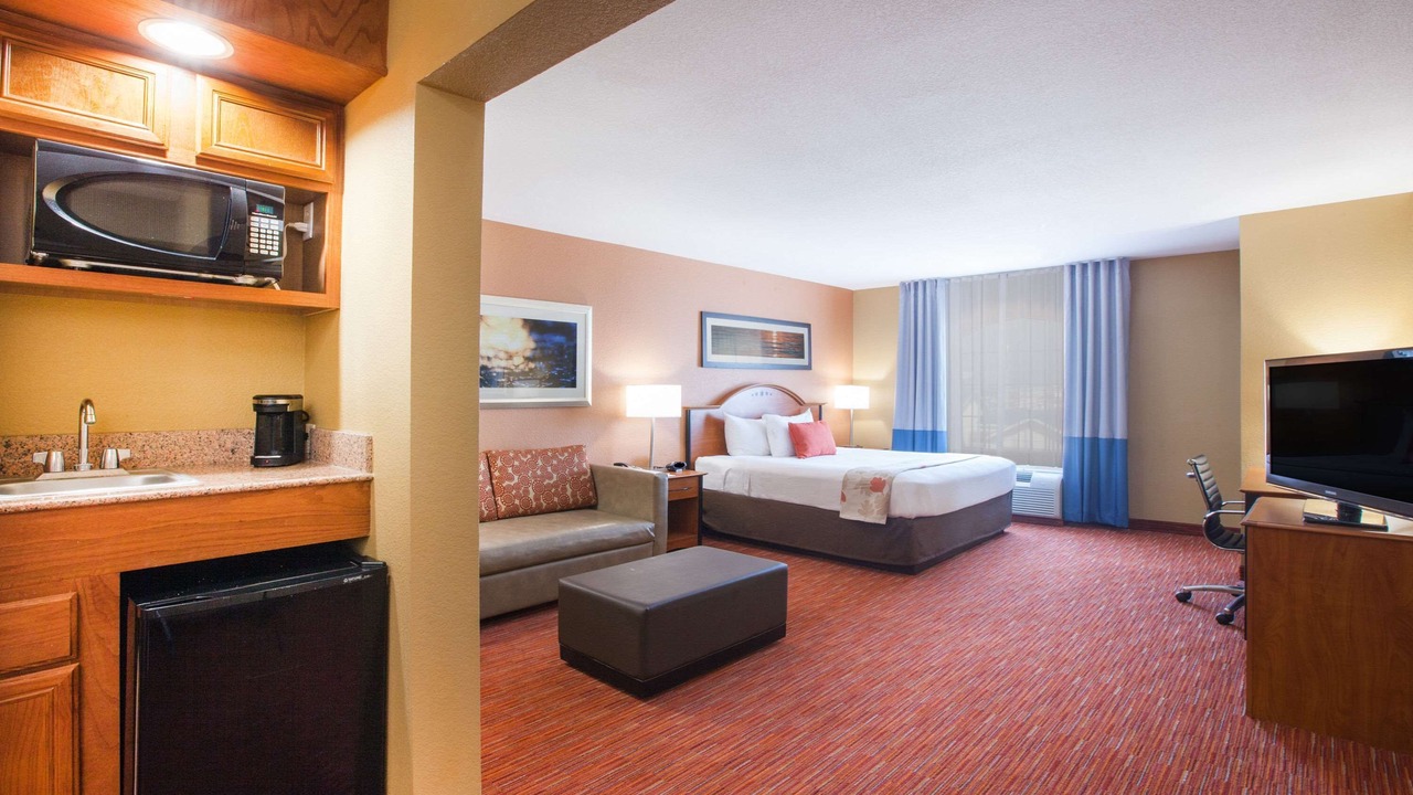 Photo of Livingroom in Central City