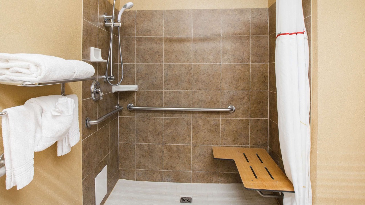 Photo of Bathroom in Central City