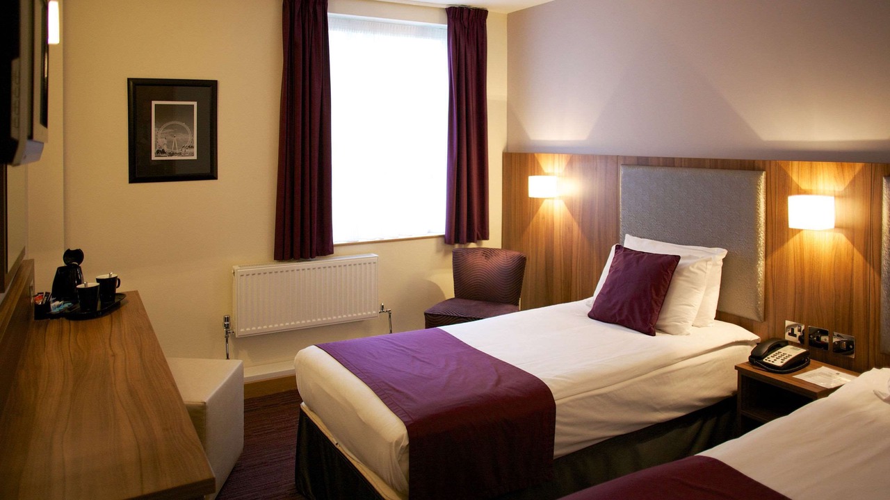 Photo of Bedroom in Frognal and Fitzjohns