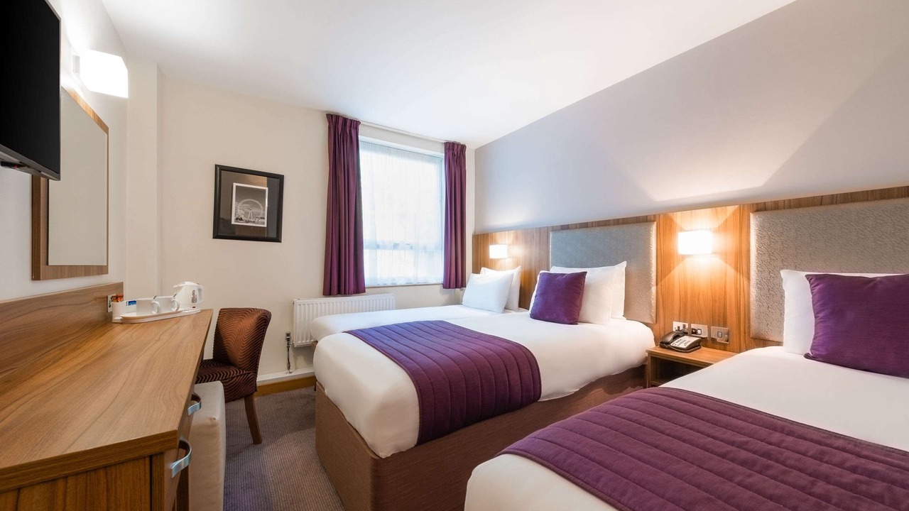 Photo of Bedroom in Frognal and Fitzjohns