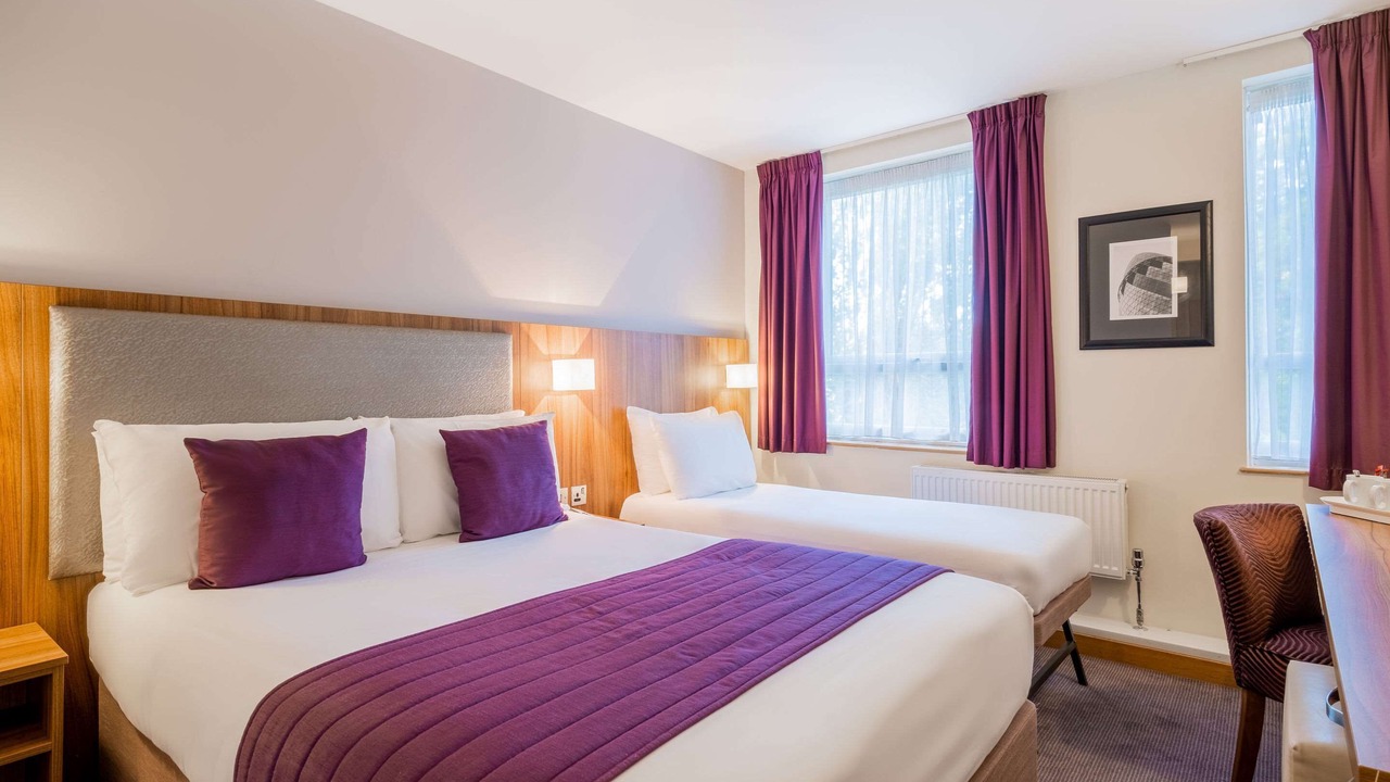 Photo of Bedroom in Frognal and Fitzjohns