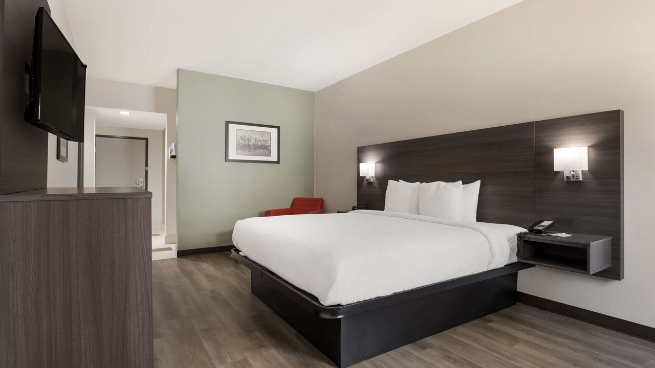 Photo of Bedroom in Tulsa
