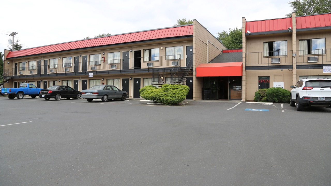 Photo of Others in Kelso