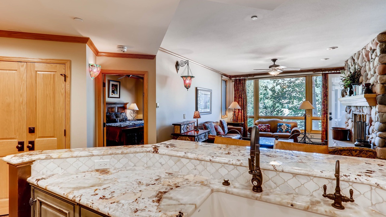 Photo of Kitchen in Highlands Townhomes