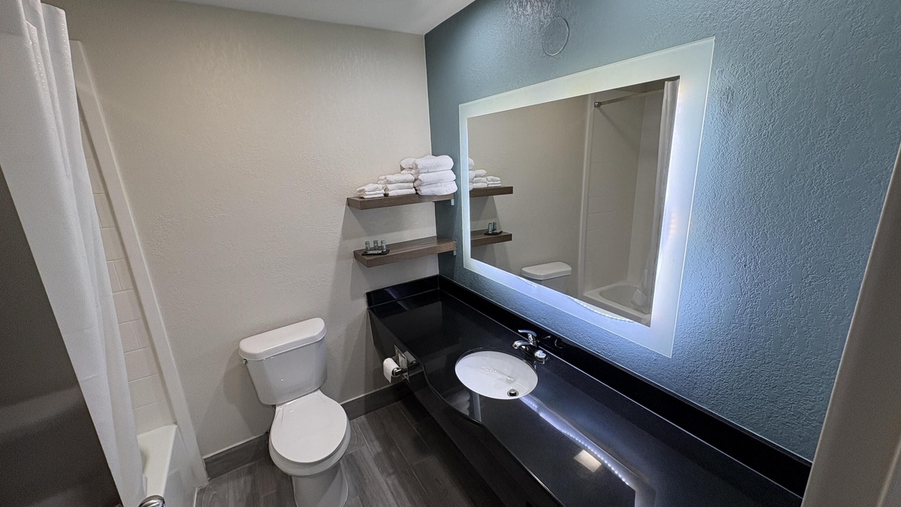 Photo of Bathroom in Niceville