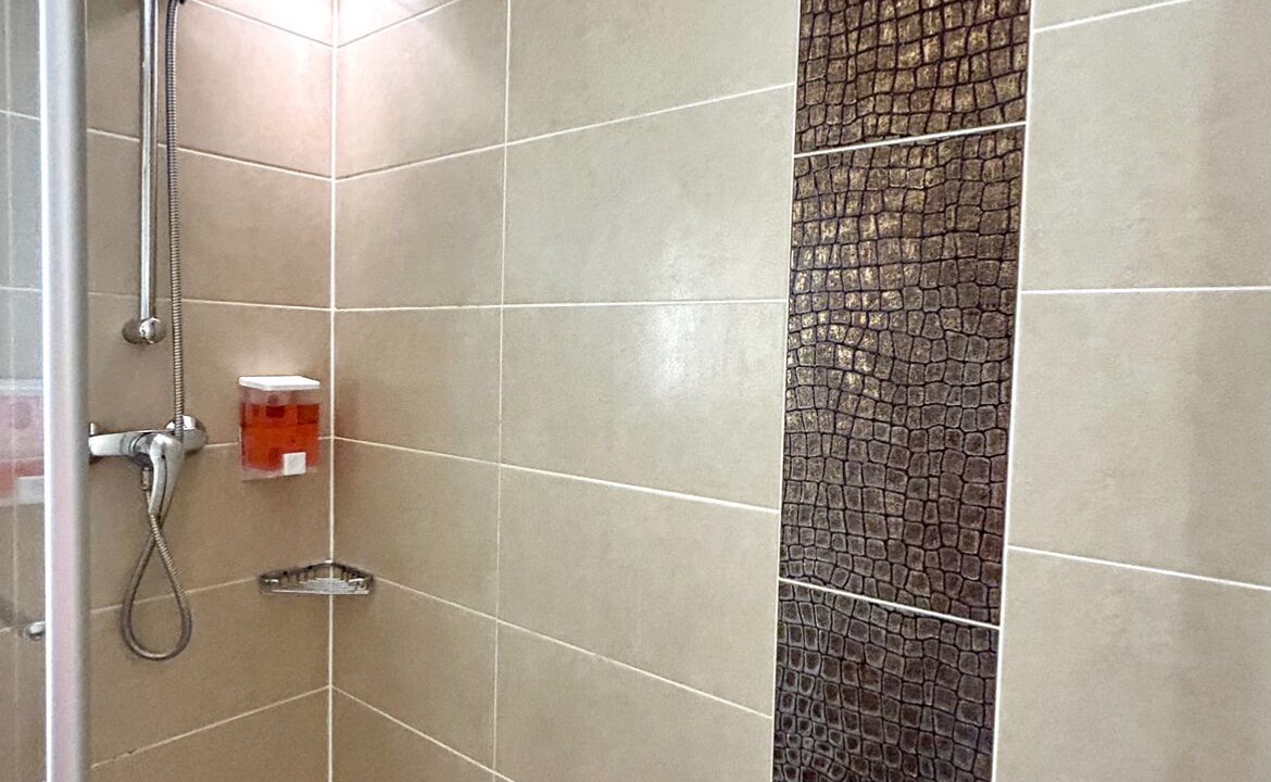 Photo of Bathroom in Antigone