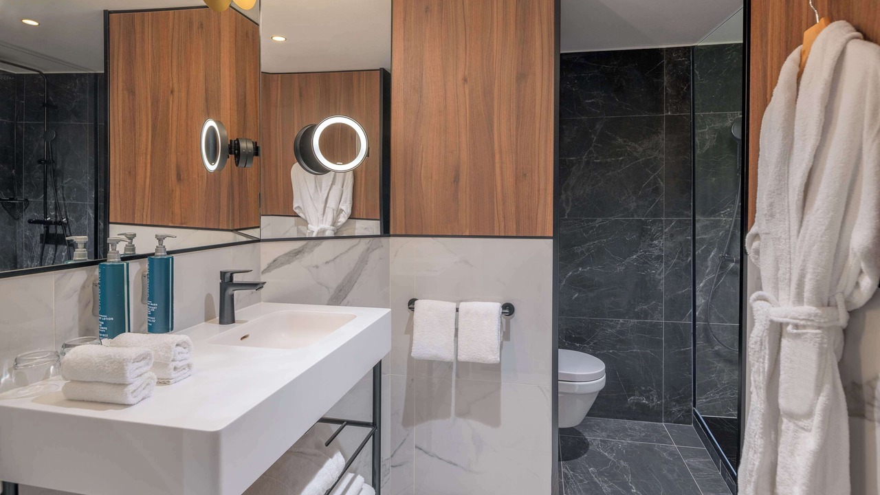 Photo of Others in Puteaux