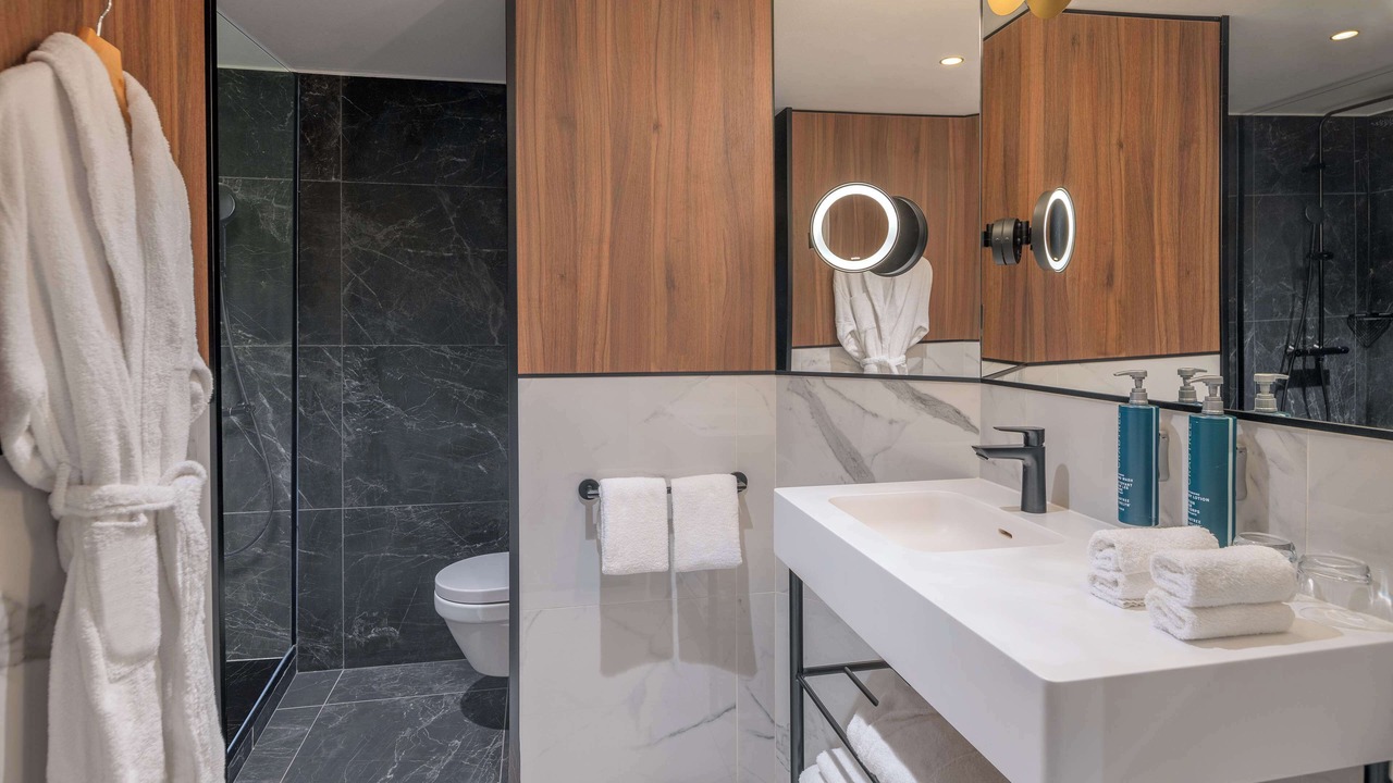 Photo of Others in Puteaux