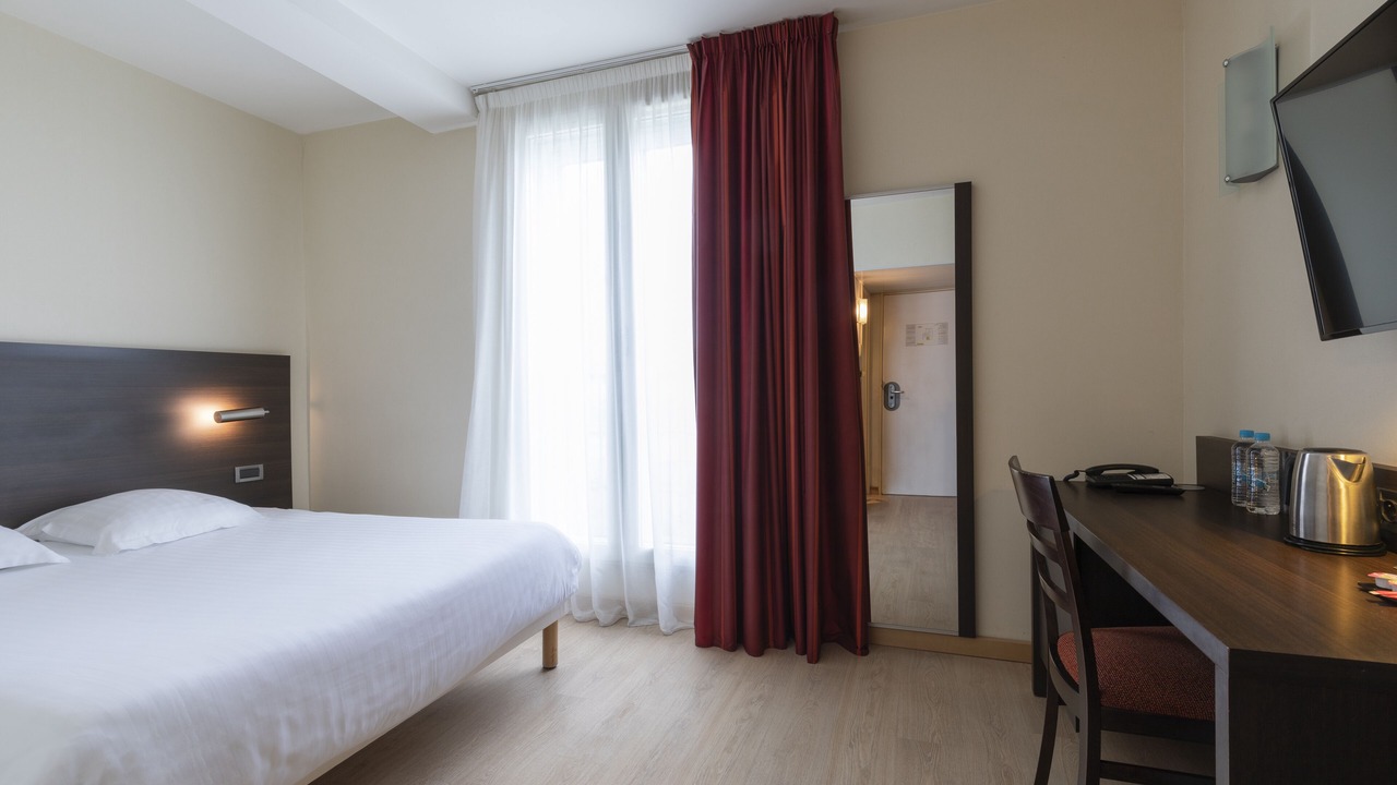 Photo of Bedroom in Downtown