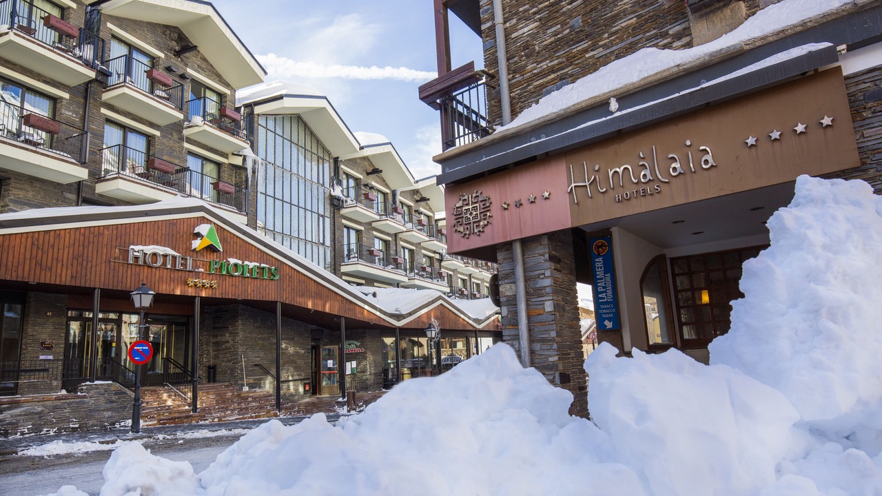 Photo of Outdoor in Incles