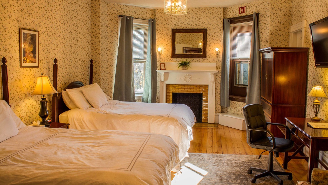 Photo of Bedroom in Longwood