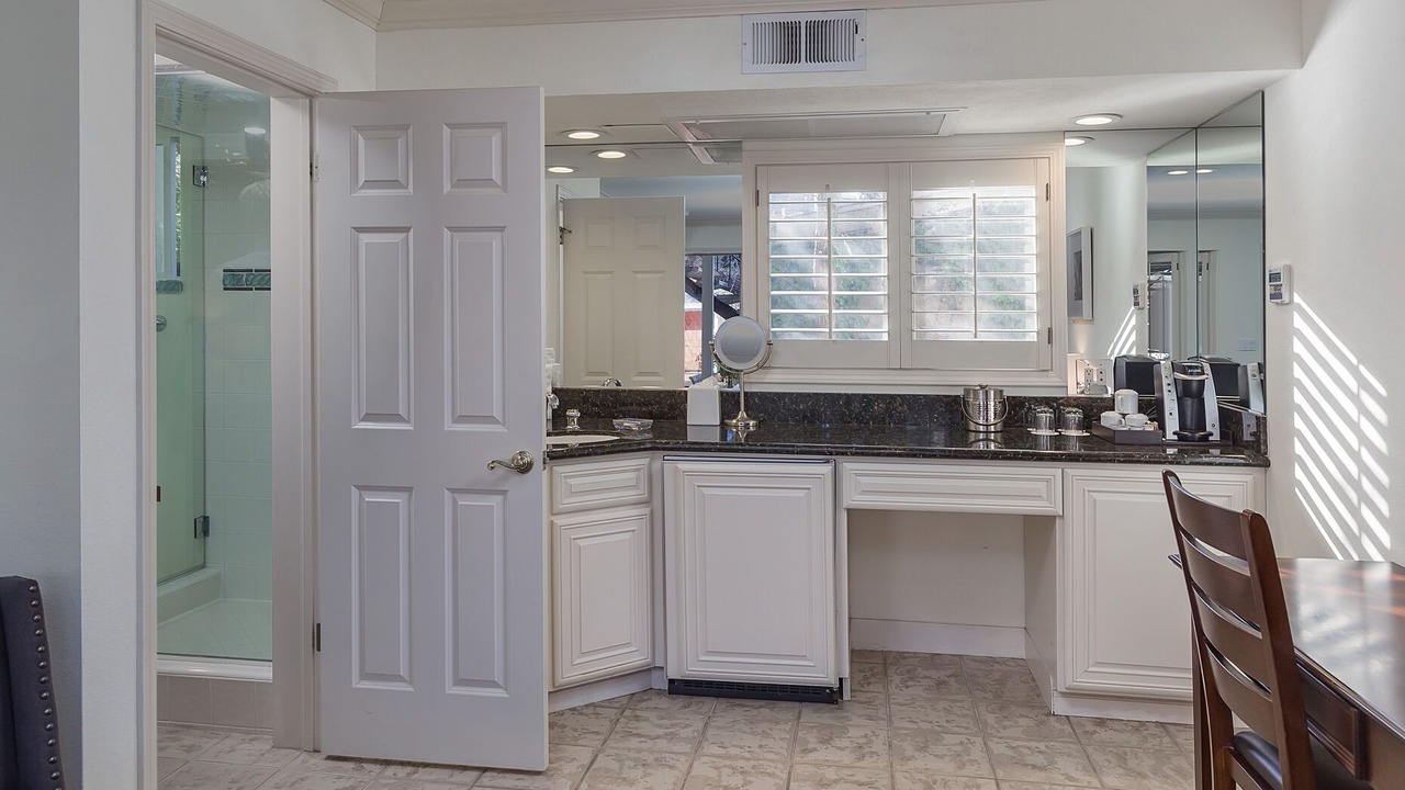 Photo of Bedroom in Saratoga