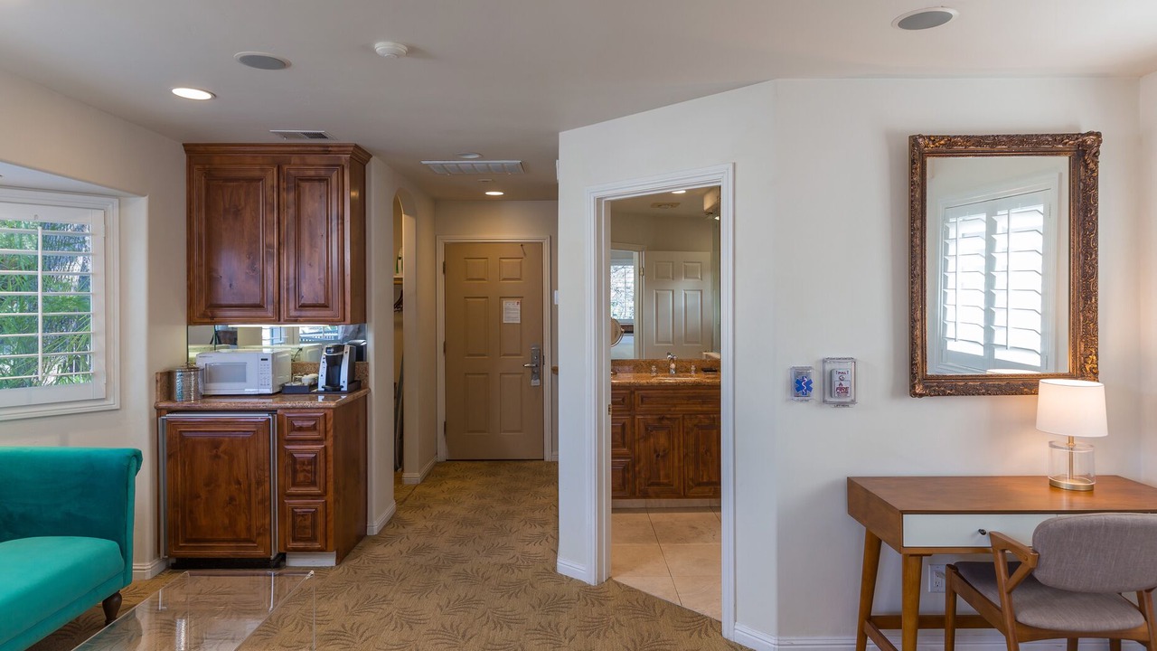 Photo of Others in Saratoga