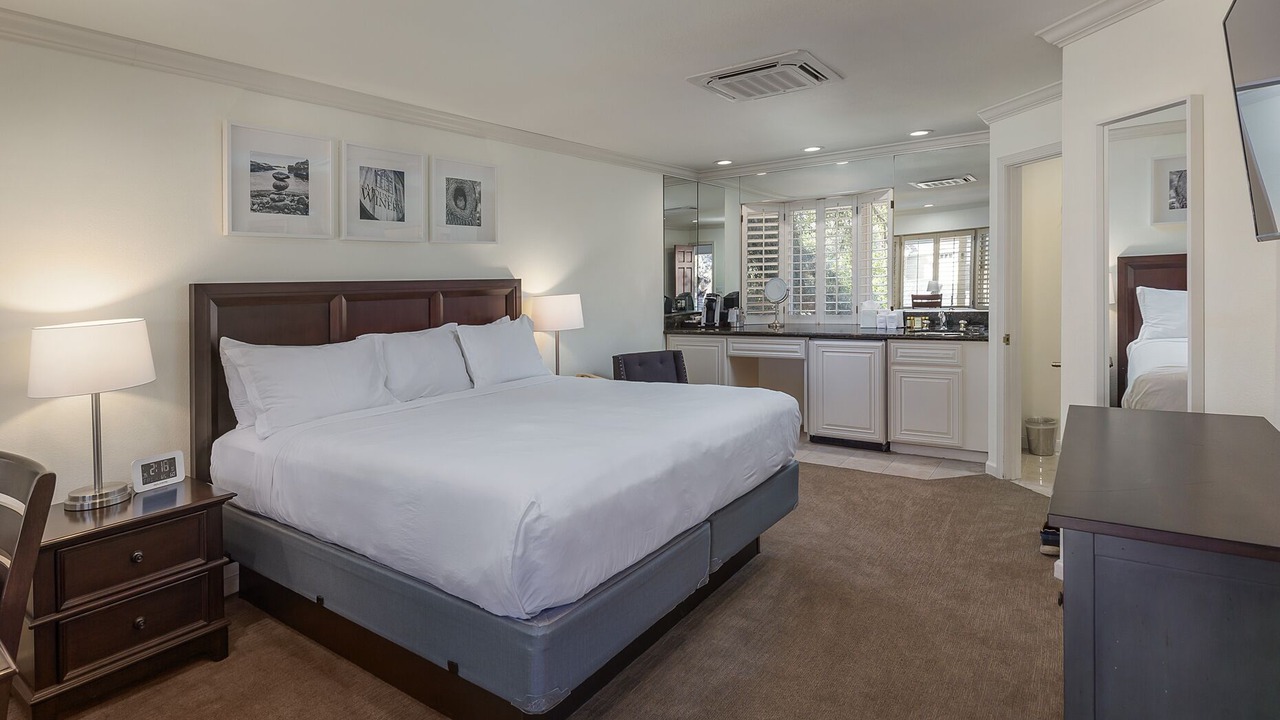 Photo of Bedroom in Saratoga