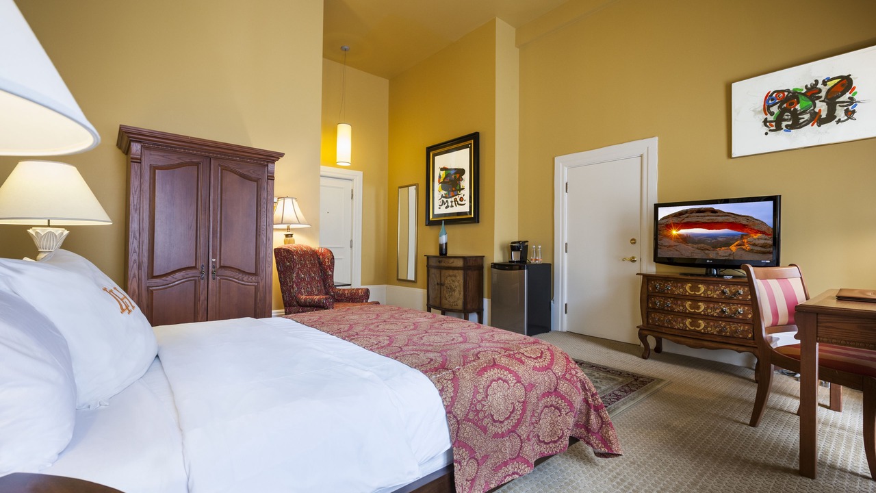 Photo of Bedroom in International District