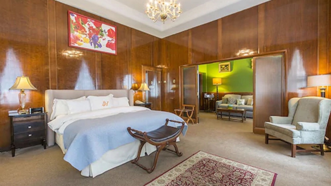 Photo of Bedroom in International District