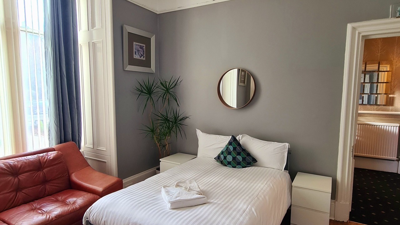 Photo of Bedroom in Newington