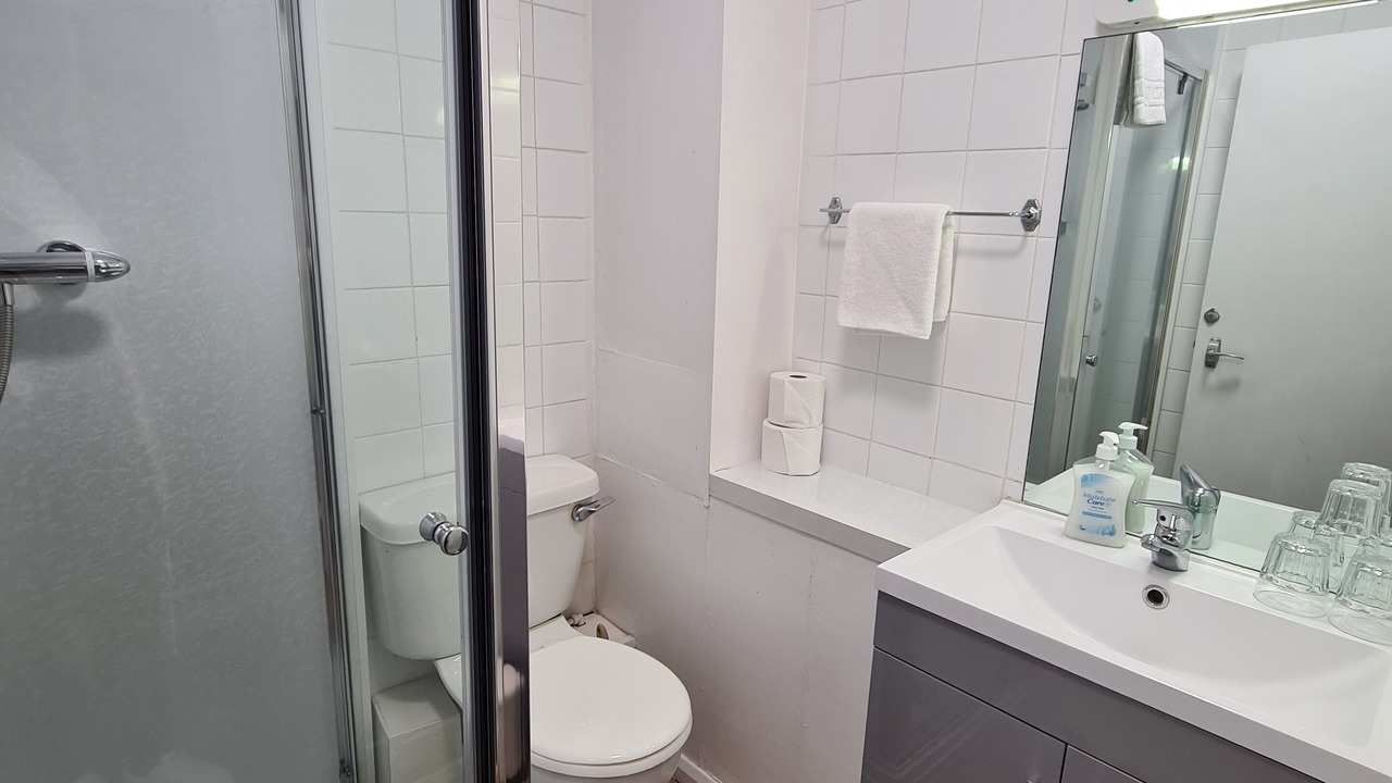 Photo of Others in Newington