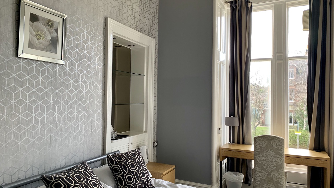 Photo of Bedroom in Newington