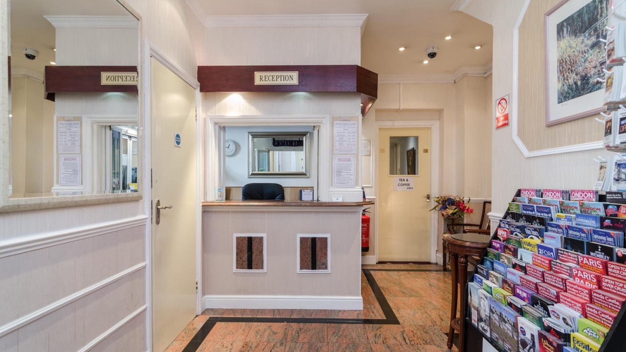 Photo of Others in Earl's Court