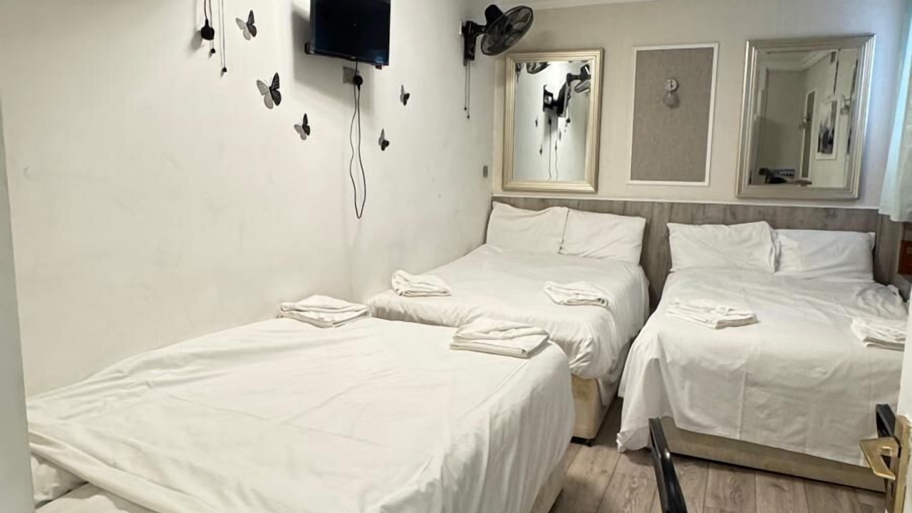 Photo of Bedroom in Earl's Court