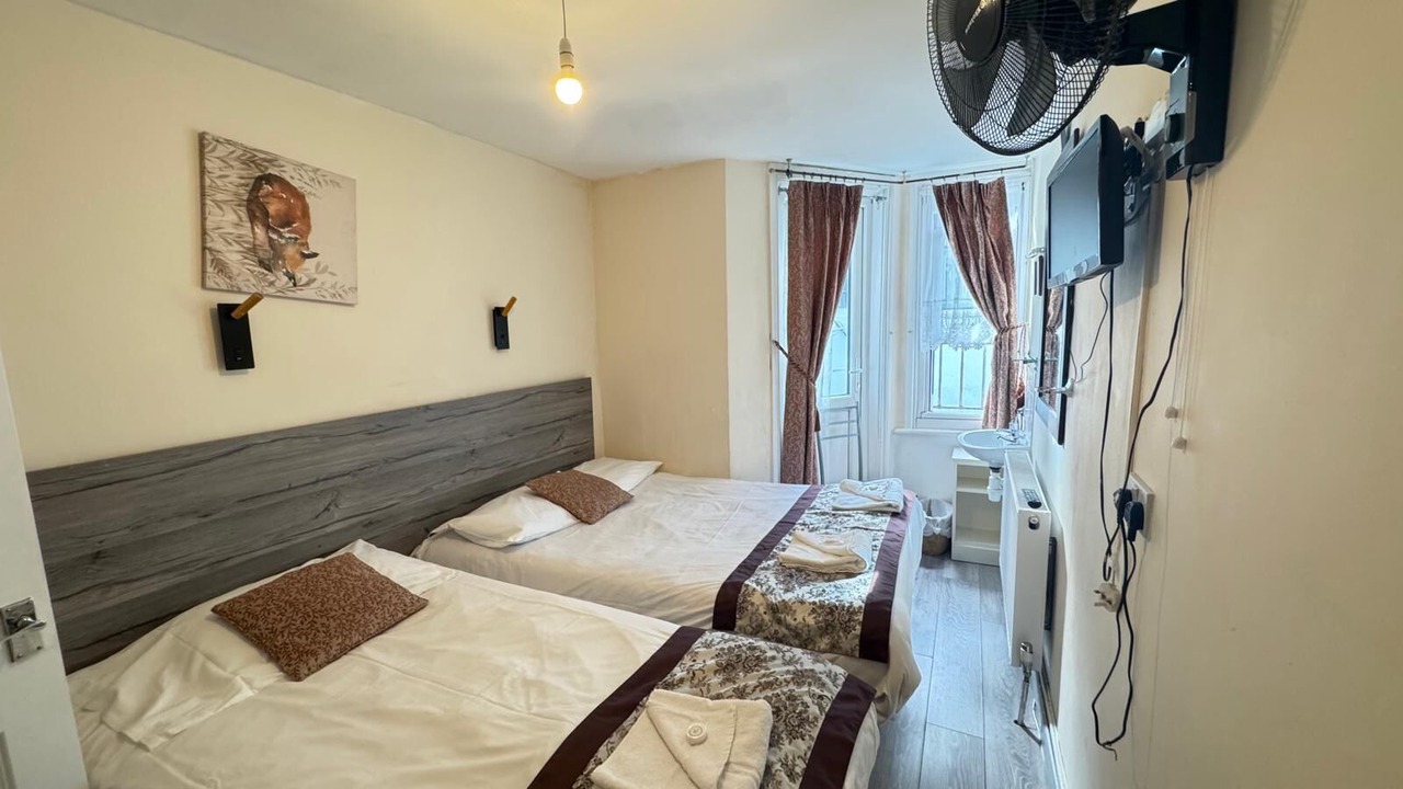 Photo of Others in Earl's Court