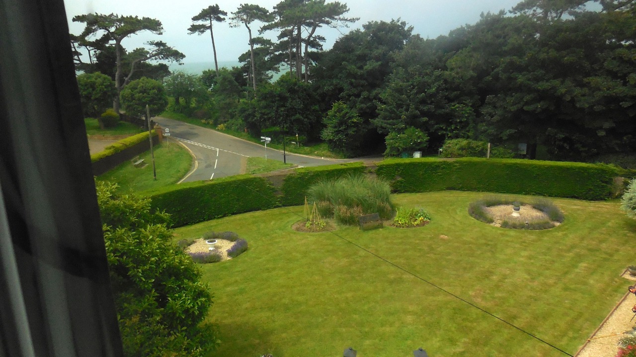 Photo of Others in Totland Bay