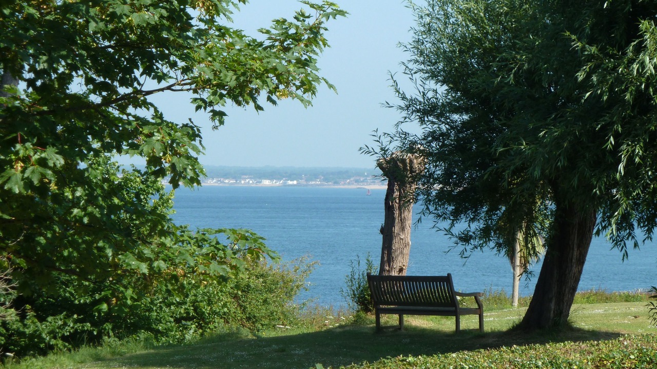 Photo of Outdoor in Totland Bay