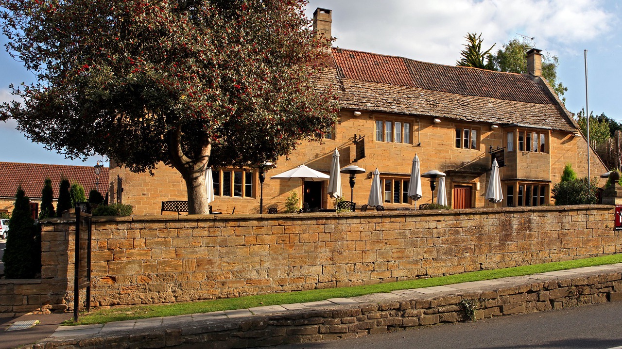 Photo of Others in Norton Sub Hamdon