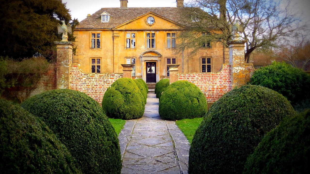 Photo of Others in Norton Sub Hamdon