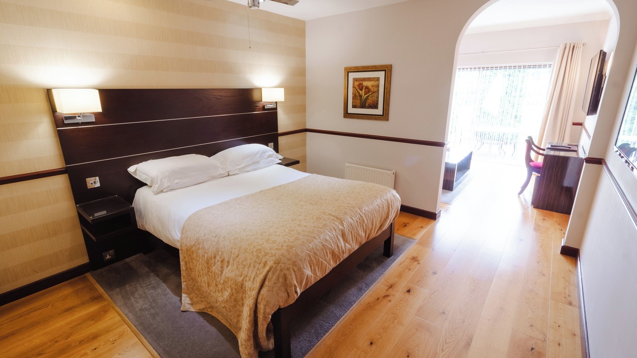 Photo of Others in Norton Sub Hamdon